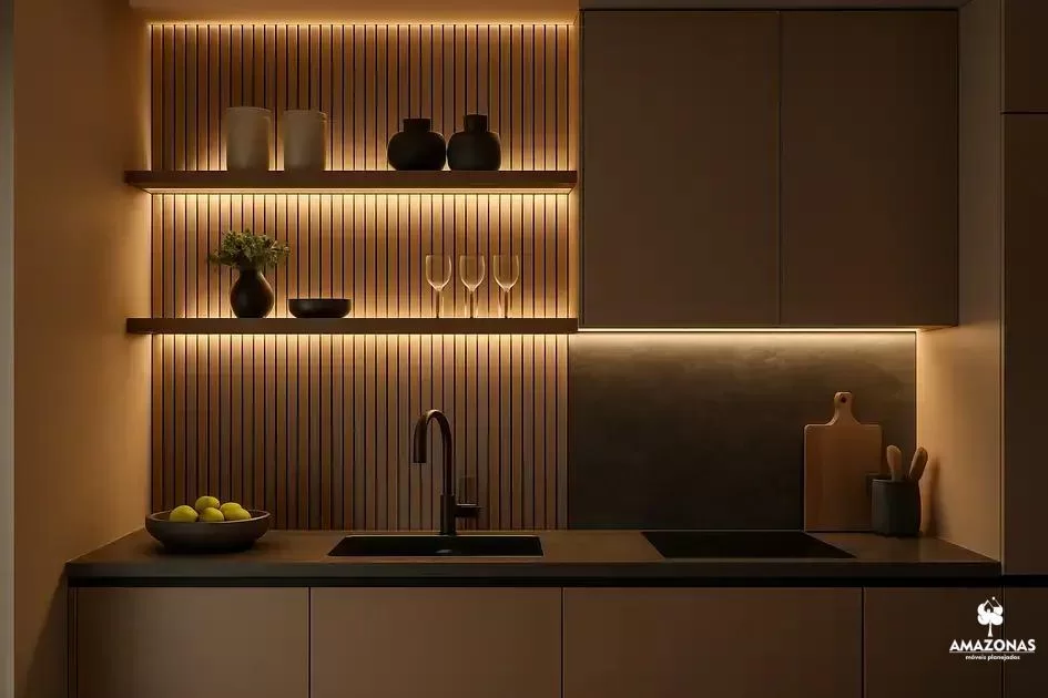 Iluminação+MDF:Combinações com painéis ripados,fitas LED e acabamentos sofisticados